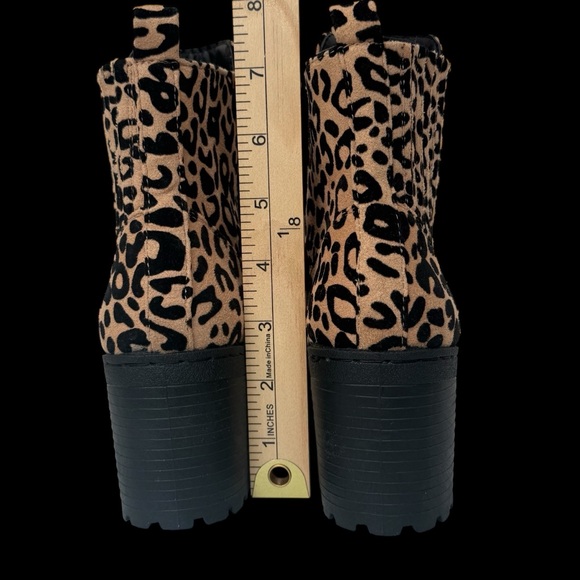 Qupid Leopard Print Ankle Boots • Size 6 • chunky Block Lug Heel • EUC - Picture 6 of 16